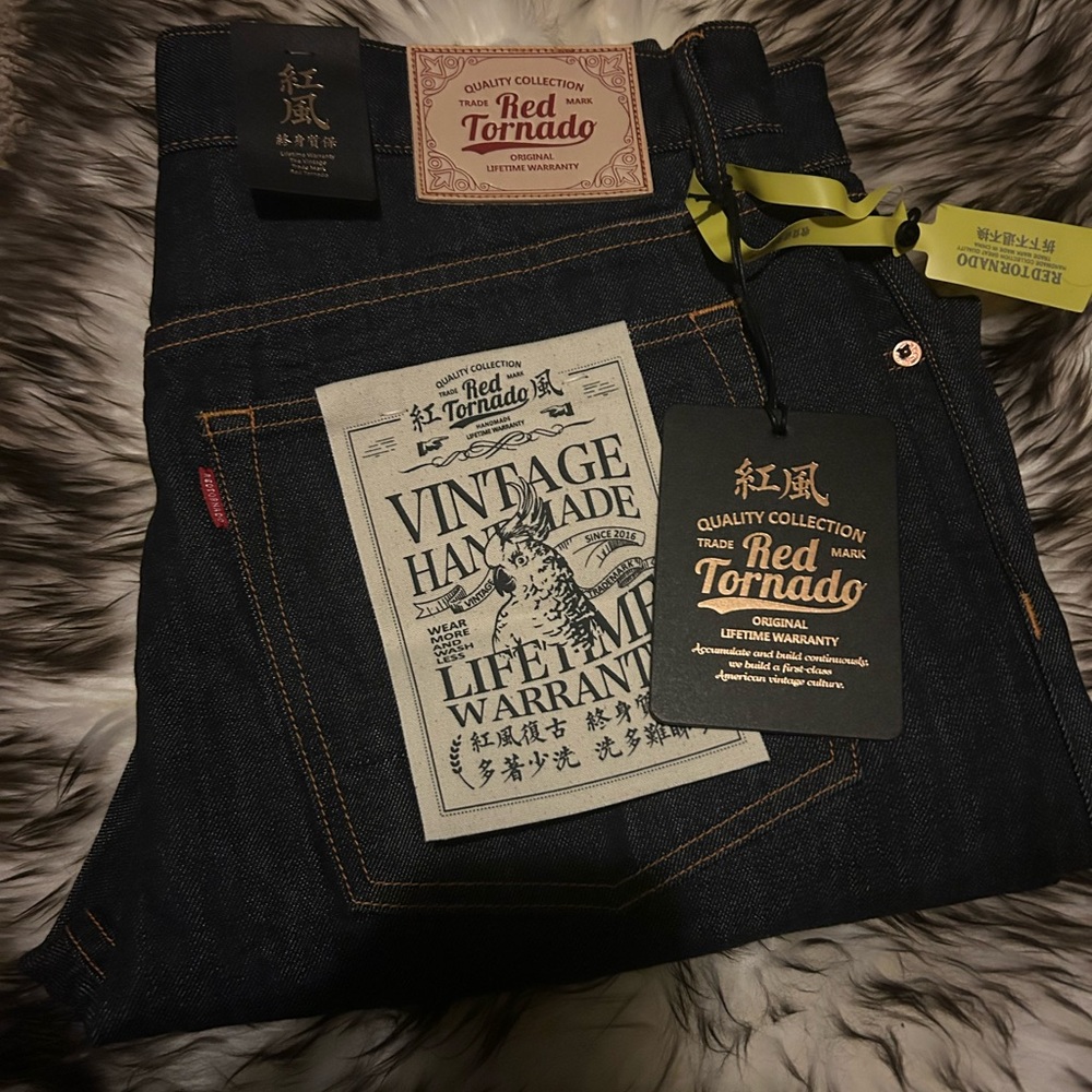 Slim Red Tornado Jeans - Picture 5 of 8